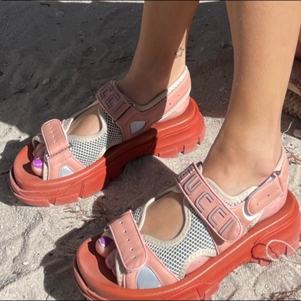 Gucci Sandals size 37